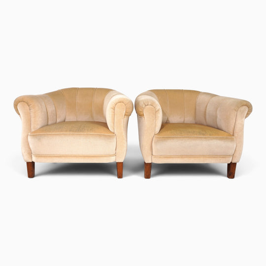 Paar Art Déco Clubsessel mit champagnerfarbenen Mohair, 1930