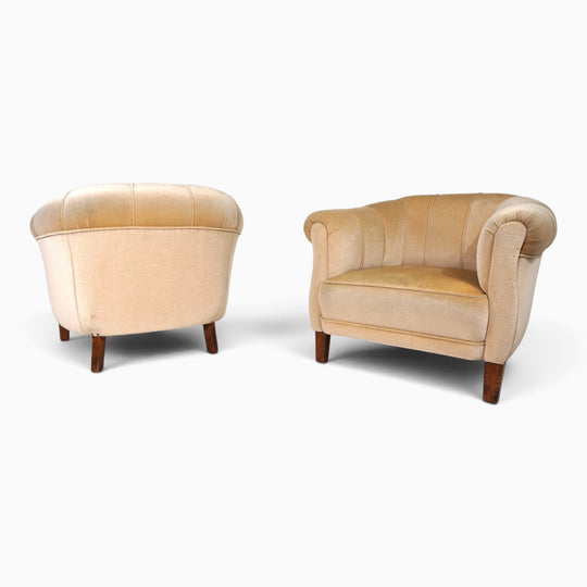 Paar Art Déco Clubsessel mit champagnerfarbenen Mohair, 1930