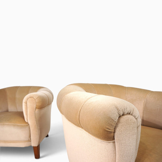 Paar Art Déco Clubsessel mit champagnerfarbenen Mohair, 1930