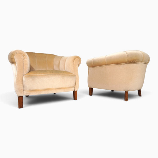 Paar Art Déco Clubsessel mit champagnerfarbenen Mohair, 1930