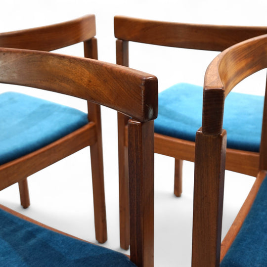 Asko Finland 4er Set Tectonia Esszimmerstühle von Jussi Peippo, 1960