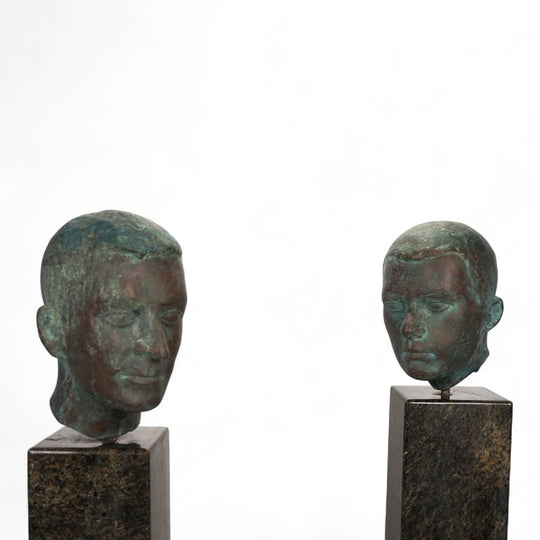 Skulptur Bronze Büsten Köpfe 2er Set auf Granitstelen von einem Schüler von Georg Kolbe, 1925