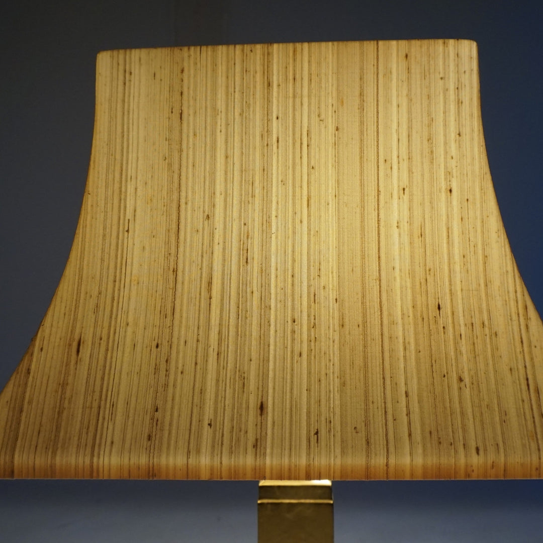 De Knudt Tischlampe mit vergoldetem Keramikfuß und Leinenschirm, 1970