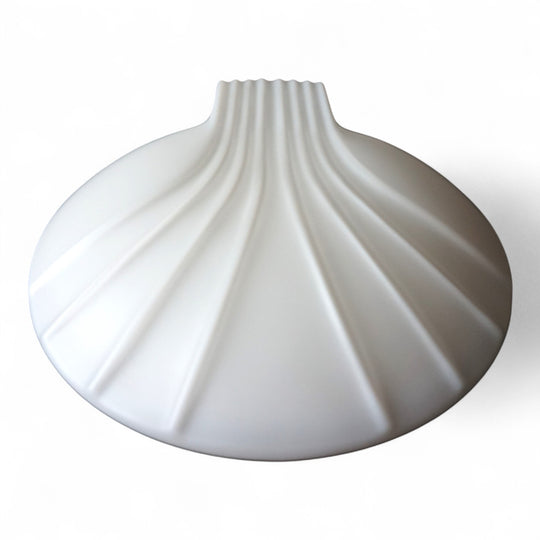 2er Set Hillebrand Art Deco Muschel Opalglas Wandlampen, 1960