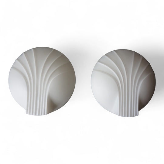 2er Set Hillebrand Art Deco Muschel Opalglas Wandlampen, 1960