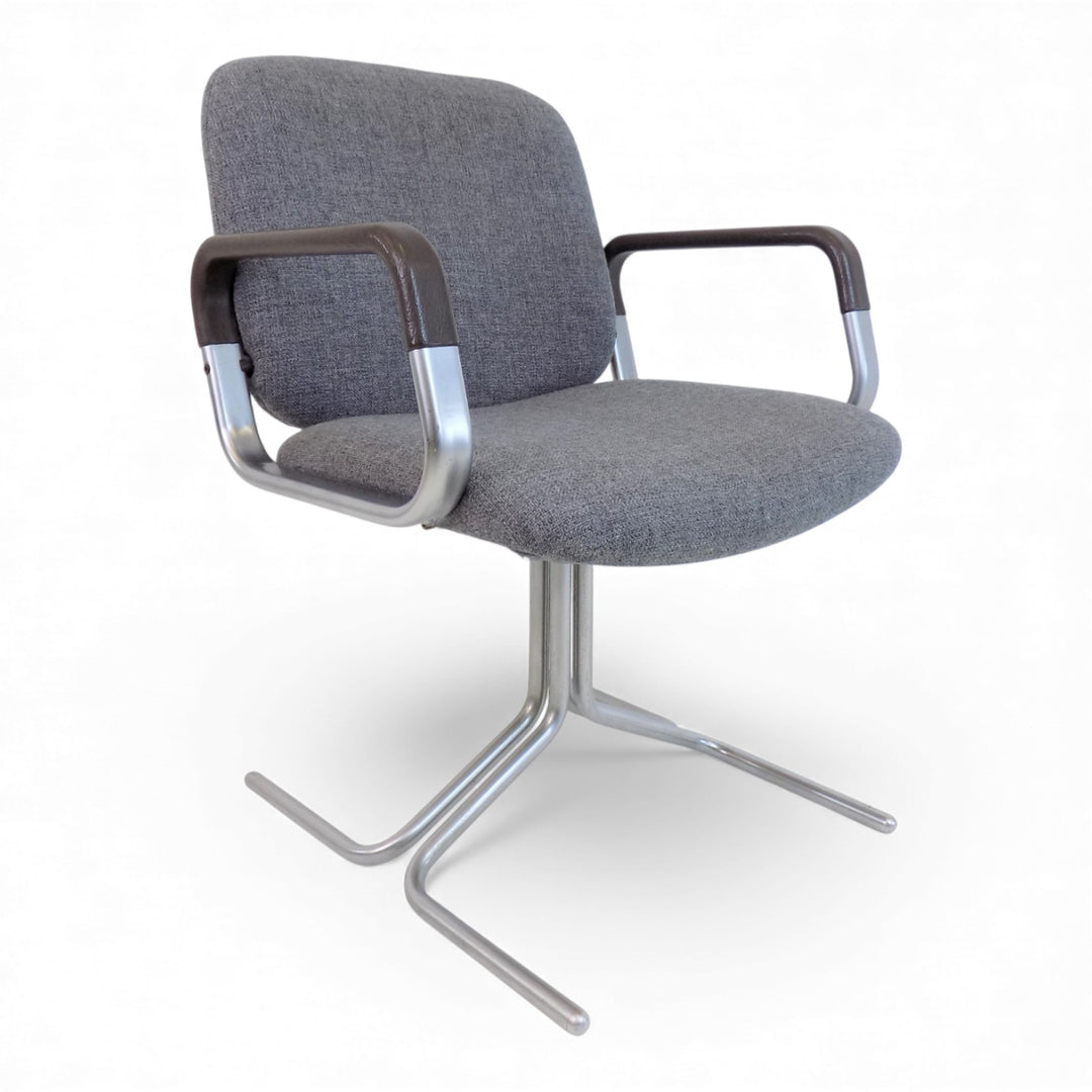 Mauser Seat 150 4-piece set of dining/conference chairs by Herbert Hirche, 1970