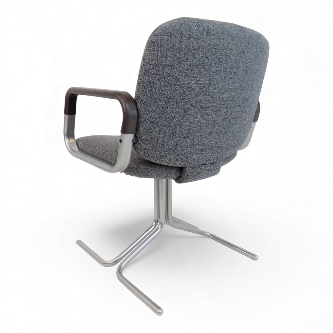 Mauser Seat 150 4-piece set of dining/conference chairs by Herbert Hirche, 1970