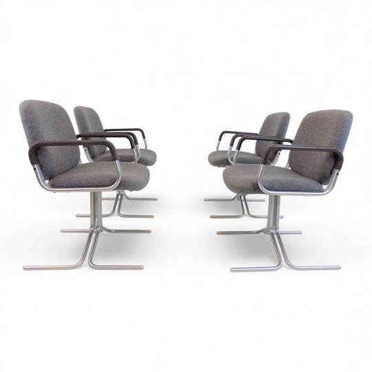 Mauser Seat 150 4-piece set of dining/conference chairs by Herbert Hirche, 1970