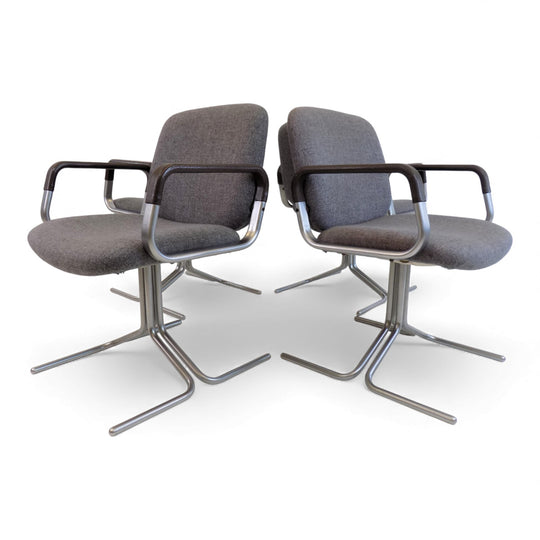 Mauser Seat 150 4-piece set of dining/conference chairs by Herbert Hirche, 1970