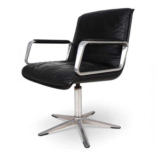 Wilkhahn Delta Leder Konferenz/Esszimmerstuhl drehbar von Delta Group, 1960