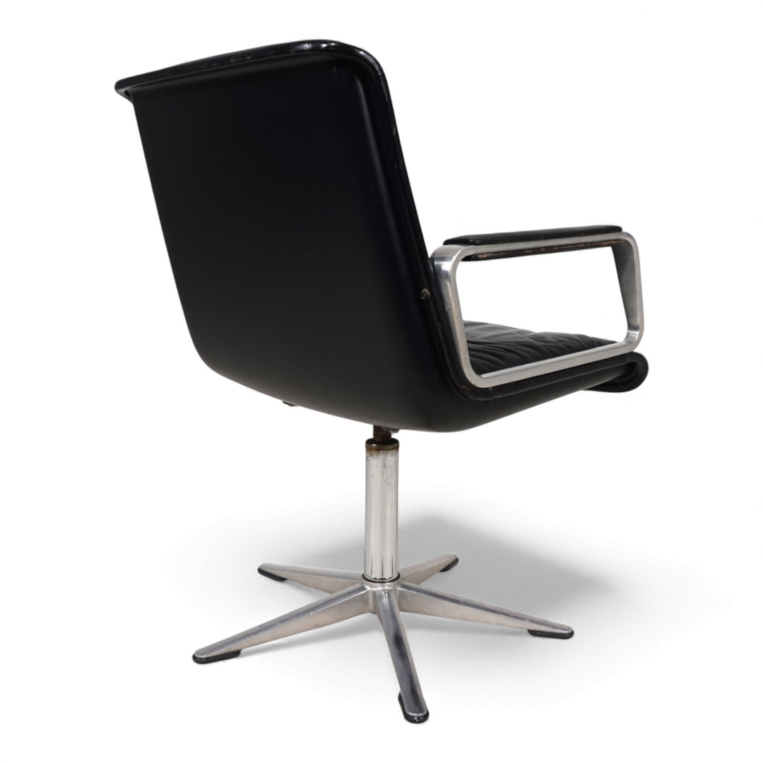 Wilkhahn Delta Leder Konferenz/Esszimmerstuhl drehbar von Delta Group, 1960