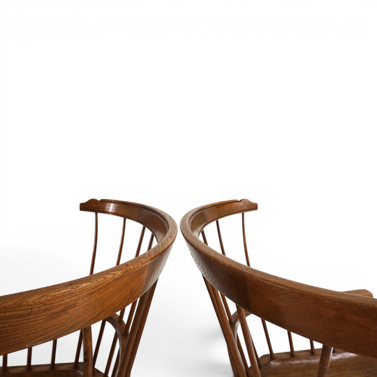Paar handgefertigter Windsor Loungesessel, England, um 1960