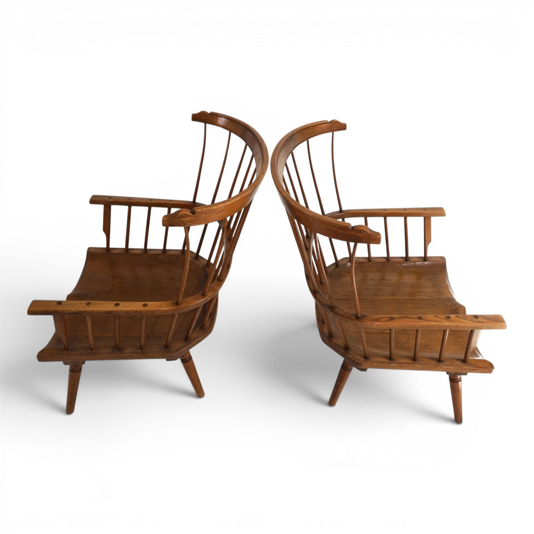 Paar handgefertigter Windsor Loungesessel, England, um 1960